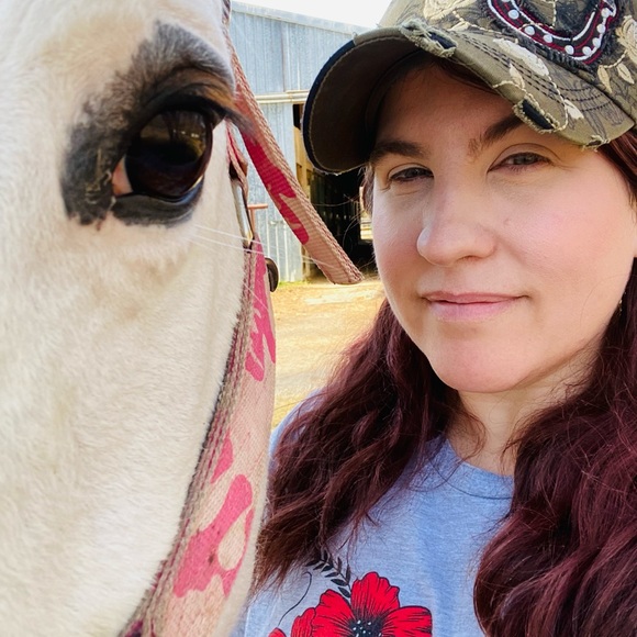 Meet your Posher, Jennifer - Picture 5 of 12